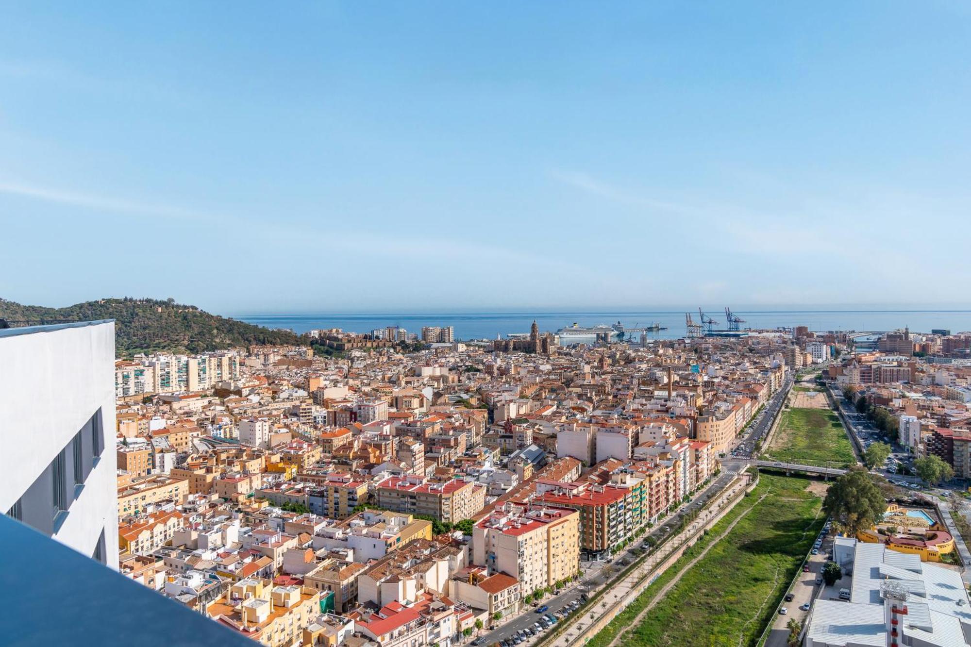 Malaga Tower Viewアパートメント エクステリア 写真